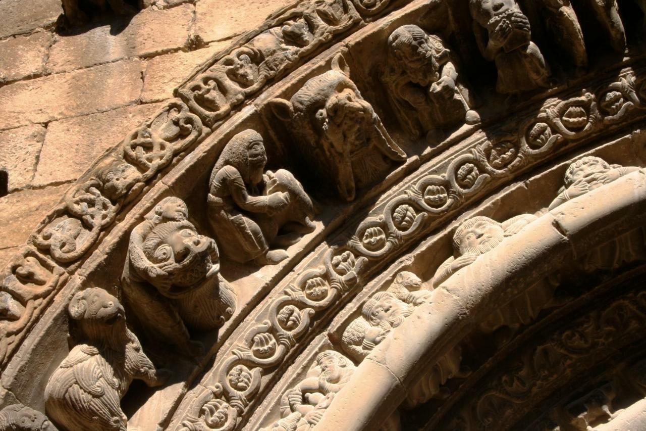 Posada De Uncastillo Ngoại thất bức ảnh